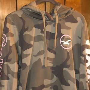 Hollister camo hoodie